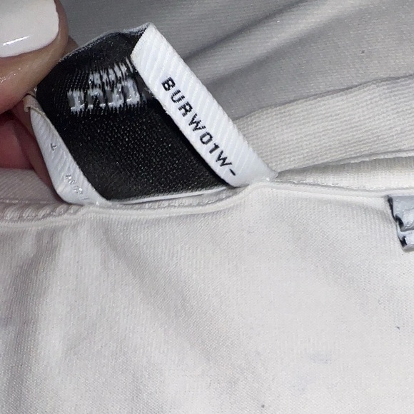 Burberry Tshirt TB Logo - Picture 4 of 7